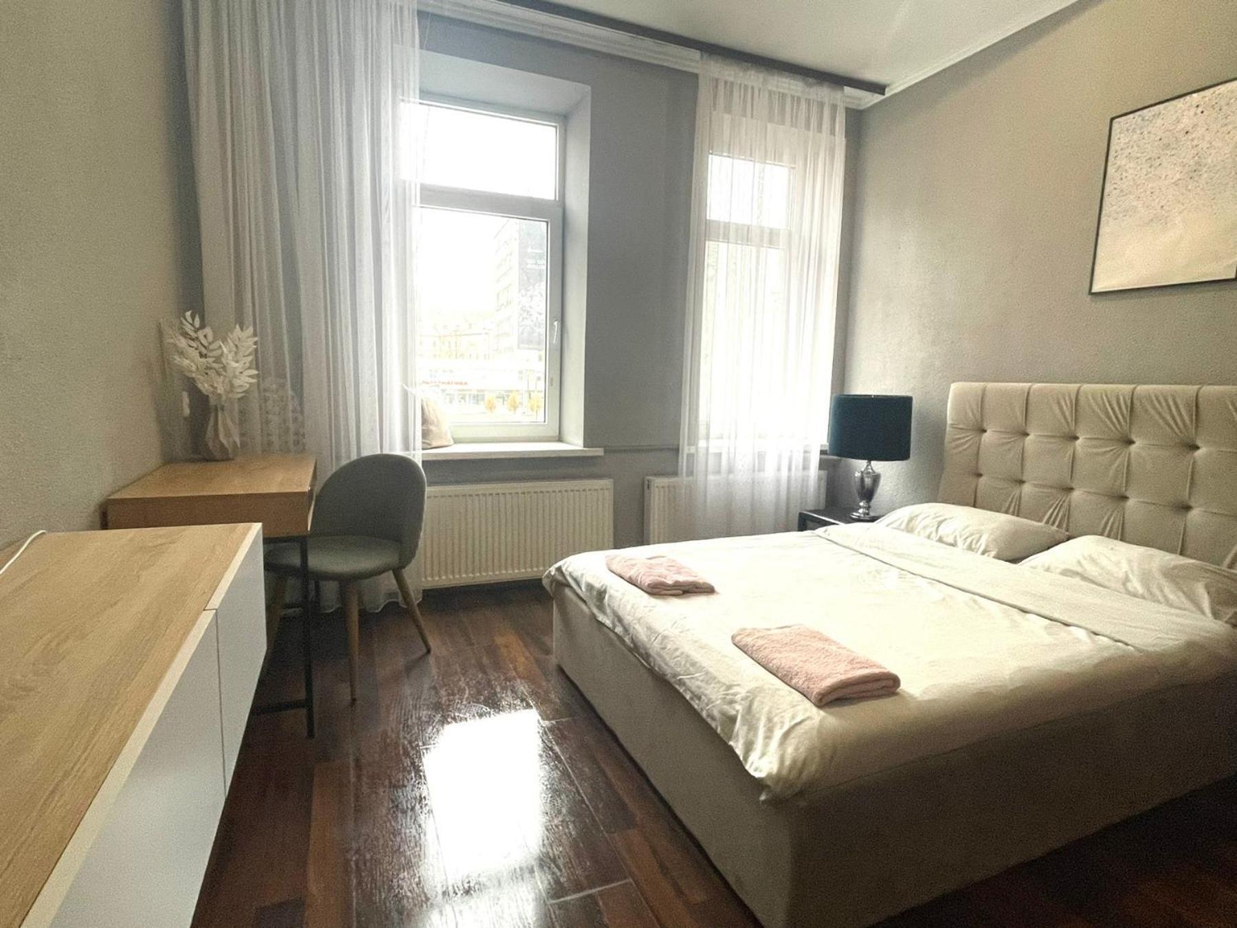 Куліша 41, Помешкання В Центрі Біля Тц Форум Apartment Lviv Exterior photo